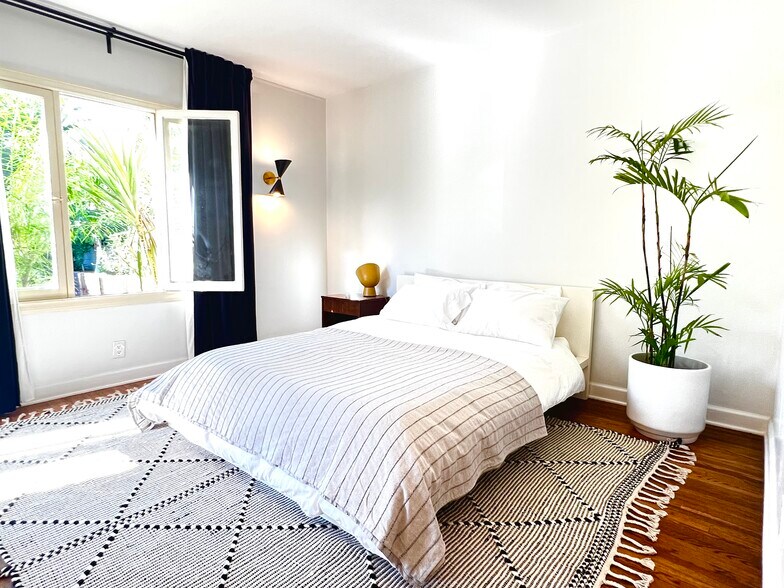 Bedroom 1 - 627 Tularosa Dr