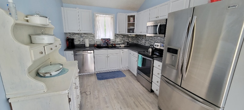 Building Photo - 5 Birch Ln