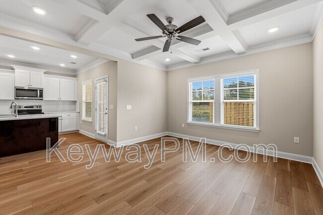 Building Photo - 571 Yuma Ln