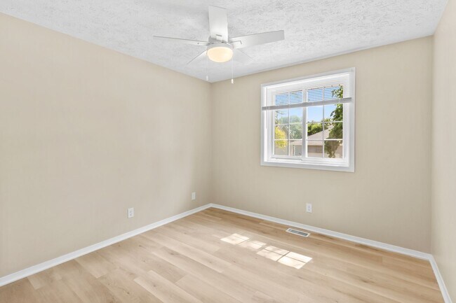 Building Photo - 5732 S 137th St