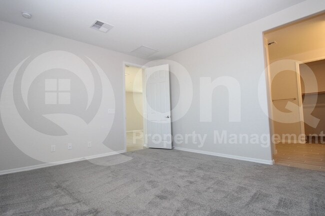 Building Photo - 1033 W Shannons Way