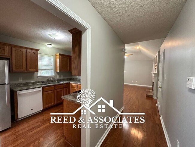 Building Photo - Cordova Home Located off of Houston Levee!