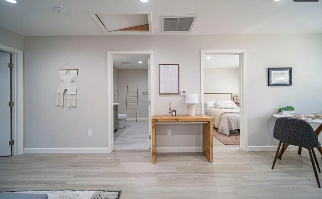 Building Photo - Bright 1BD Back House for Rent in Rowland Unified School District