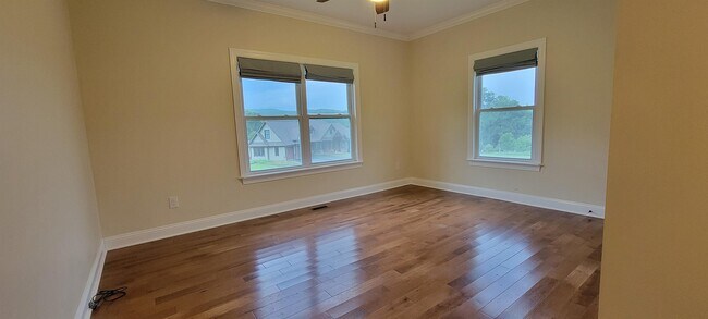 Building Photo - 343 Old Gait Dr