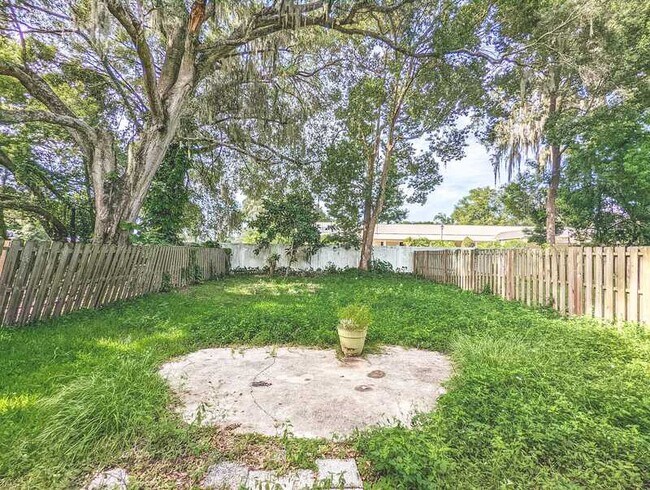 Building Photo - 1339 Eagleview Dr