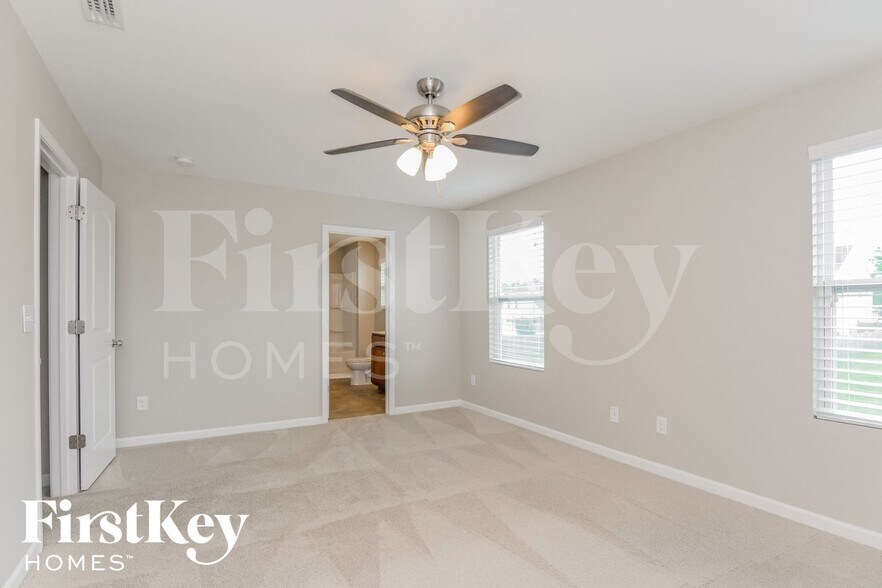 Building Photo - 812 Southridge Dr