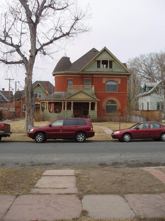 Building Photo - 3226 Bryant St