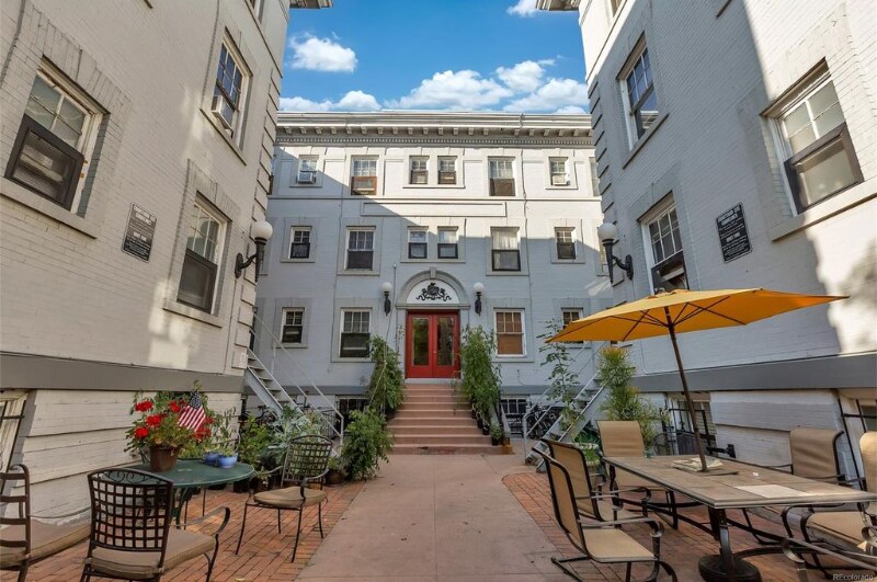 Building Photo - 215 E 11th Ave