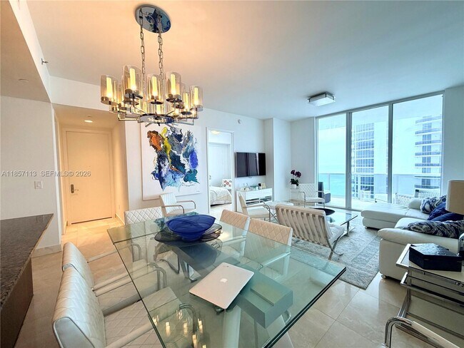 Building Photo - 16001 Collins Ave