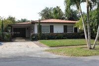 Building Photo - 4540 SW 15th St