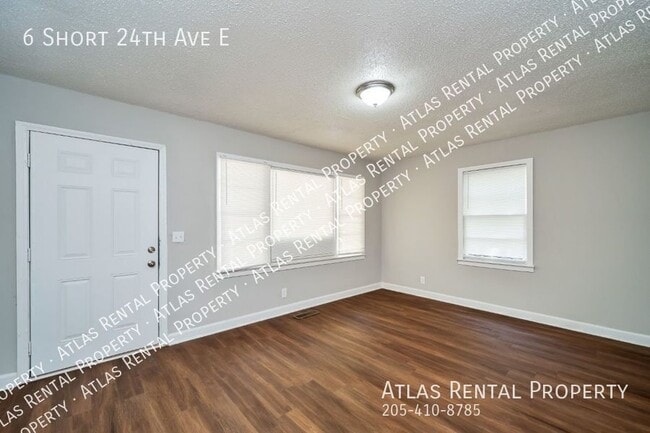 Building Photo - 6 E Short 24th Ave