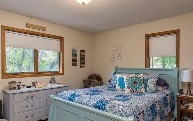 Building Photo - 906 Point Pleasant Rd