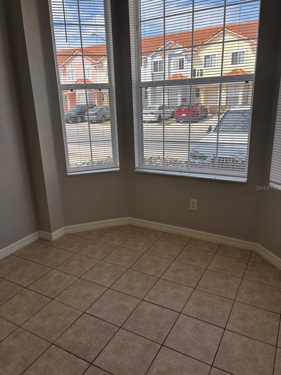 Building Photo - 1141 S Beach Cir