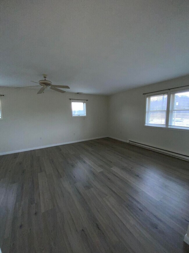 Building Photo - 5 br, 3 bath House - 35 CINDER RD