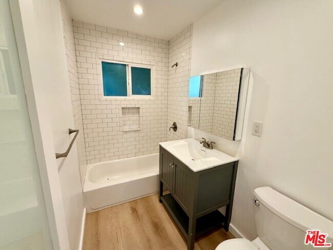 Building Photo - 1143 N Formosa Ave