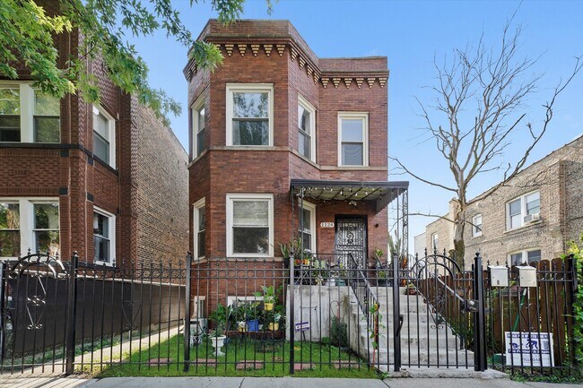 Primary Photo - 1124 N Central Park Ave