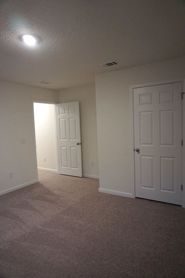 Building Photo - 4 Bedroom FOR RENT in Milton, FL