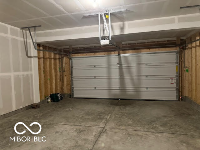 Building Photo - 739 Felix Dr