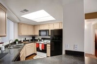 Building Photo - Mirador