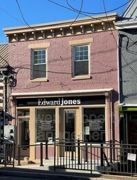 Building Photo - 12 S Main St