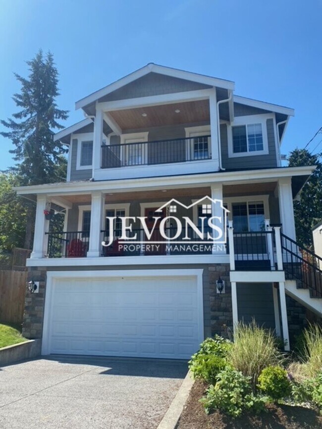 Building Photo - Discover this charming ADU near Golden Gardens Park and entertainment!