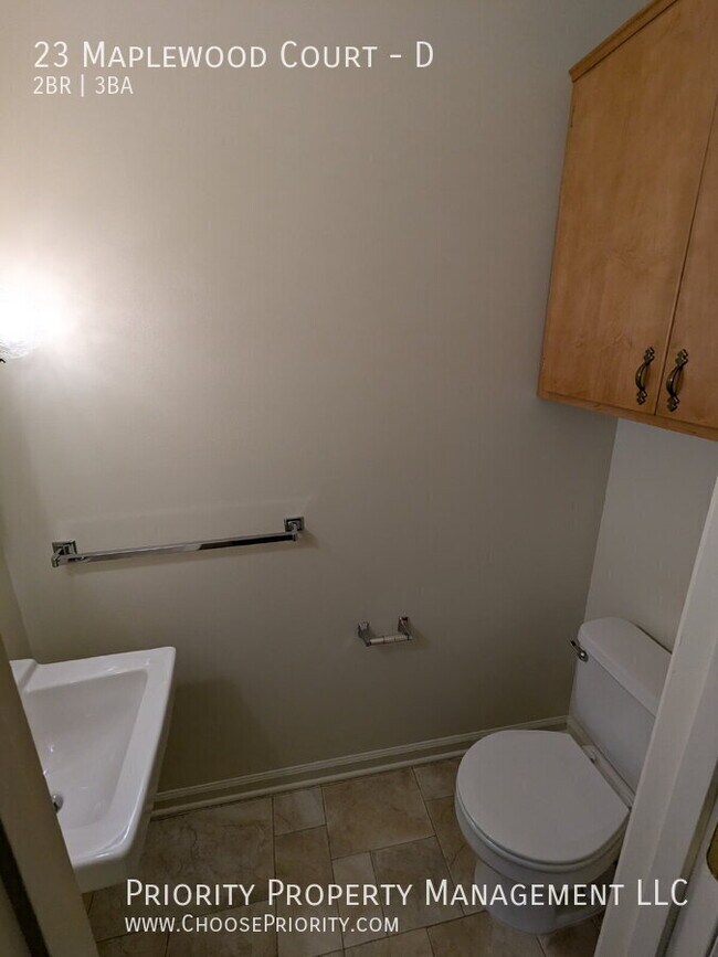 Building Photo - 23 Maplewood Ct