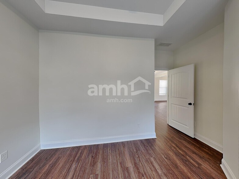 Building Photo - 776 Somersby Dr