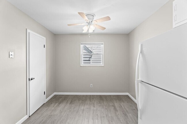 Building Photo - 1549 Oakland Park Ave