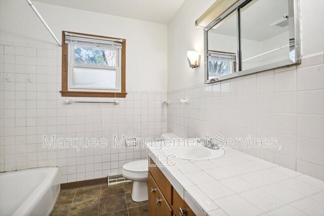 Building Photo - 4903 Camden Rd