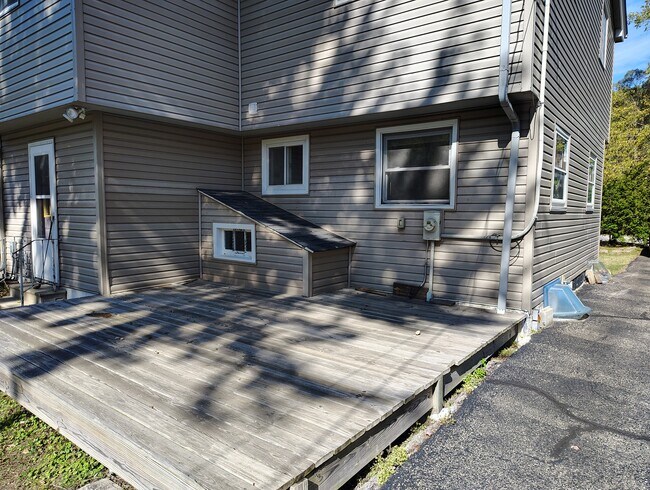 Building Photo - 35W325 Lambert Ave