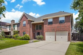 Building Photo - 8615 Discus Dr