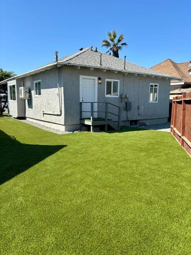 Building Photo - Beautiful Logan Heights Remodeled House