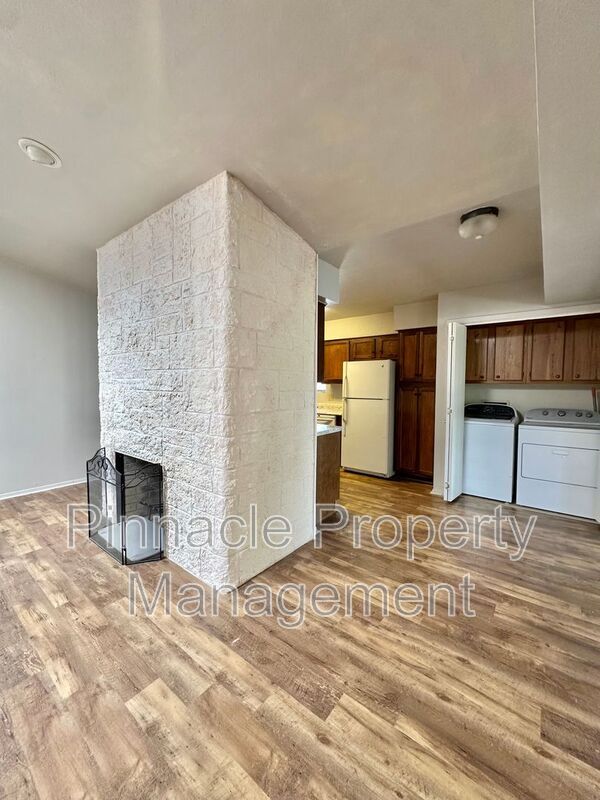 Building Photo - 3602 Gemini Dr
