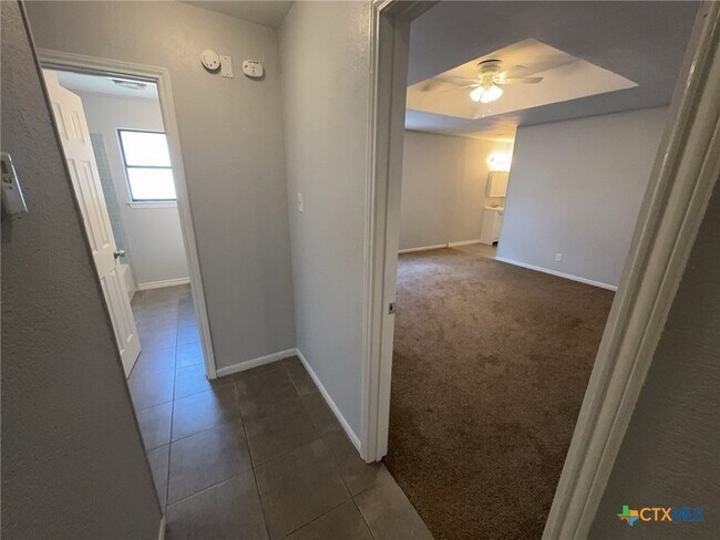 Building Photo - 1704 Big Bend Dr