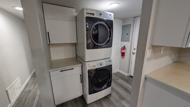 Building Photo - 6530 Burrows Rd