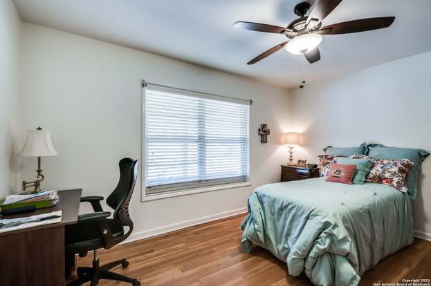 Building Photo - 103 Oakhurst Pl