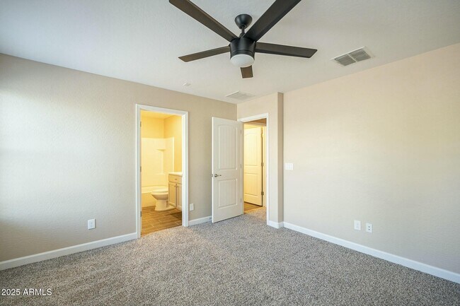 Building Photo - 4582 E Jadeite Dr
