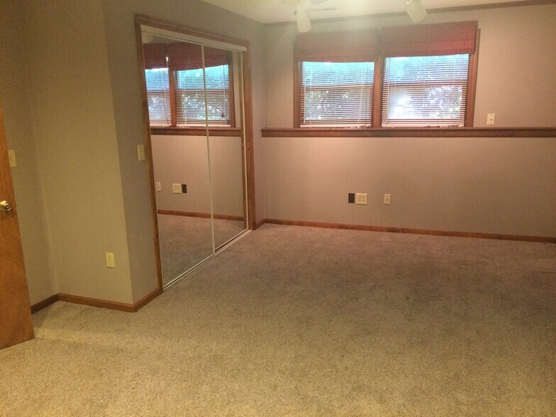 Alternate Master Bedroom - 8715 NW 83rd Street