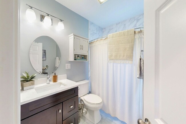 Building Photo - 38 Pearl St