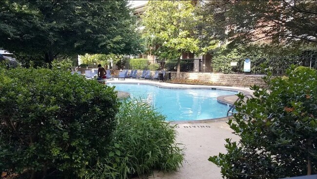 Building Photo - 3307 Wyndham Cir