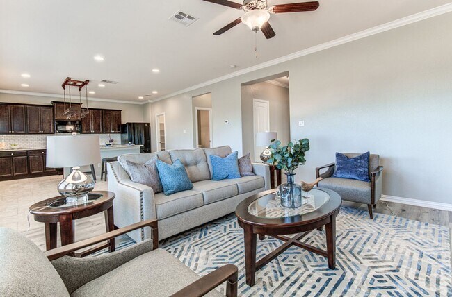 Building Photo - 508 Nogales Ln