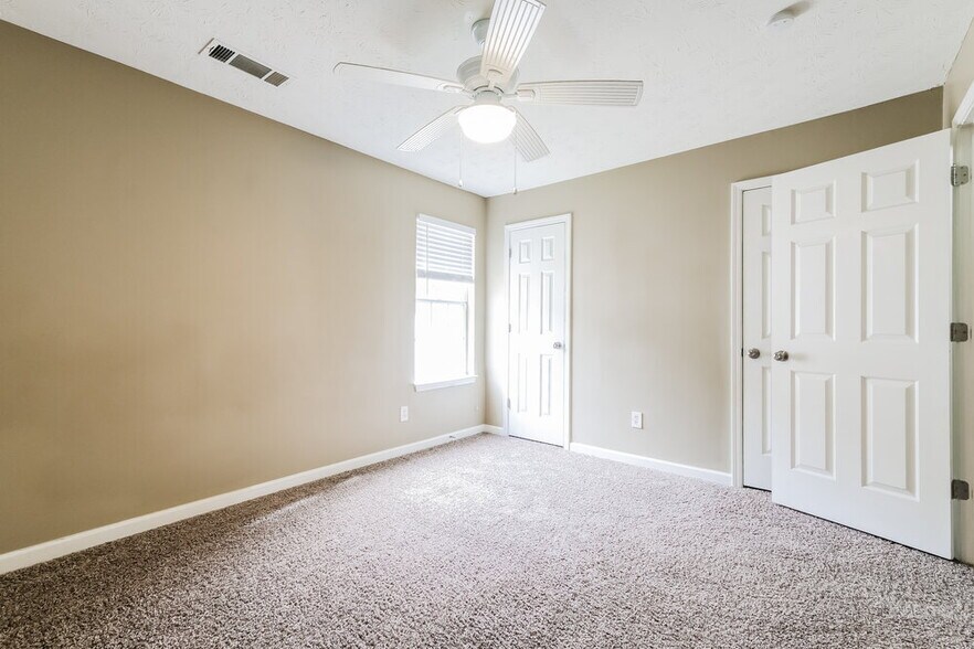 Building Photo - 336 Springhaven Rd