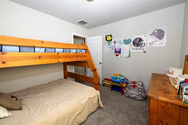 Building Photo - 7155 Blue Oak Dr