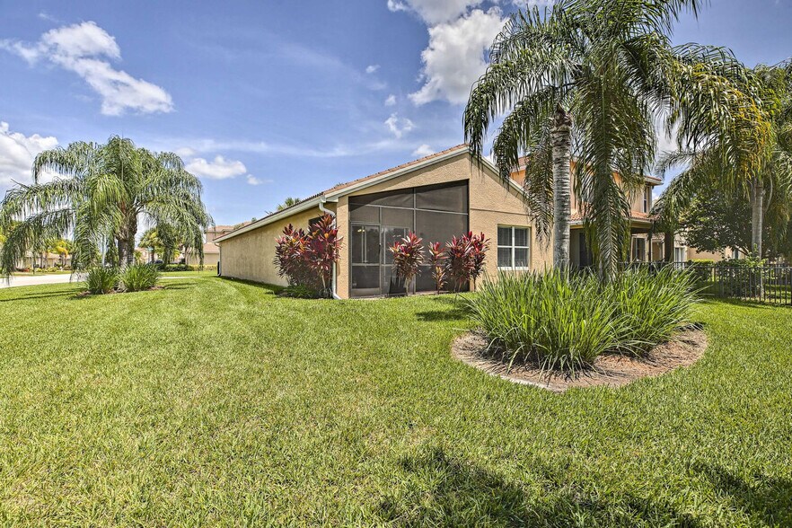 Building Photo - 10280 Crepe Jasmine Ln