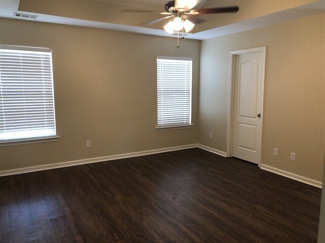 Building Photo - 515 Flat Rock Ter