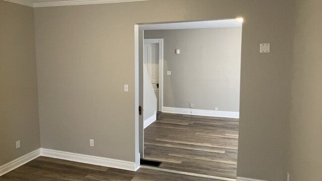 Building Photo - 1150 Creighton Ave