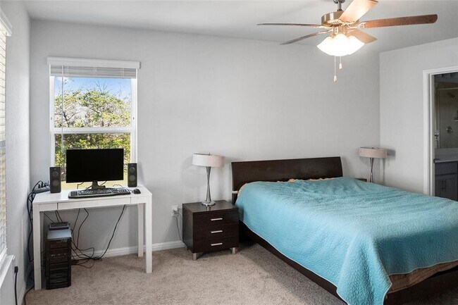 Building Photo - 11207 Sentinel Dr