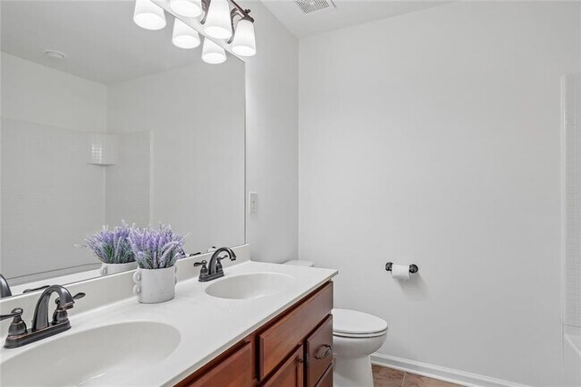 Building Photo - 5811 Kendrix Ridge Dr