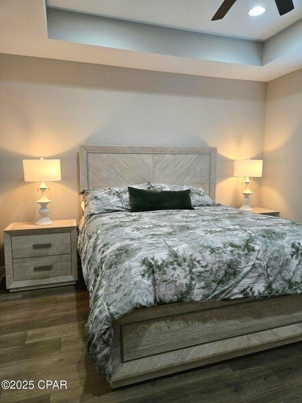 Building Photo - 8645 Weekend Dr