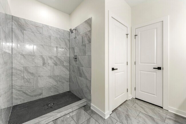 Building Photo - 3605 Brycewood Dr